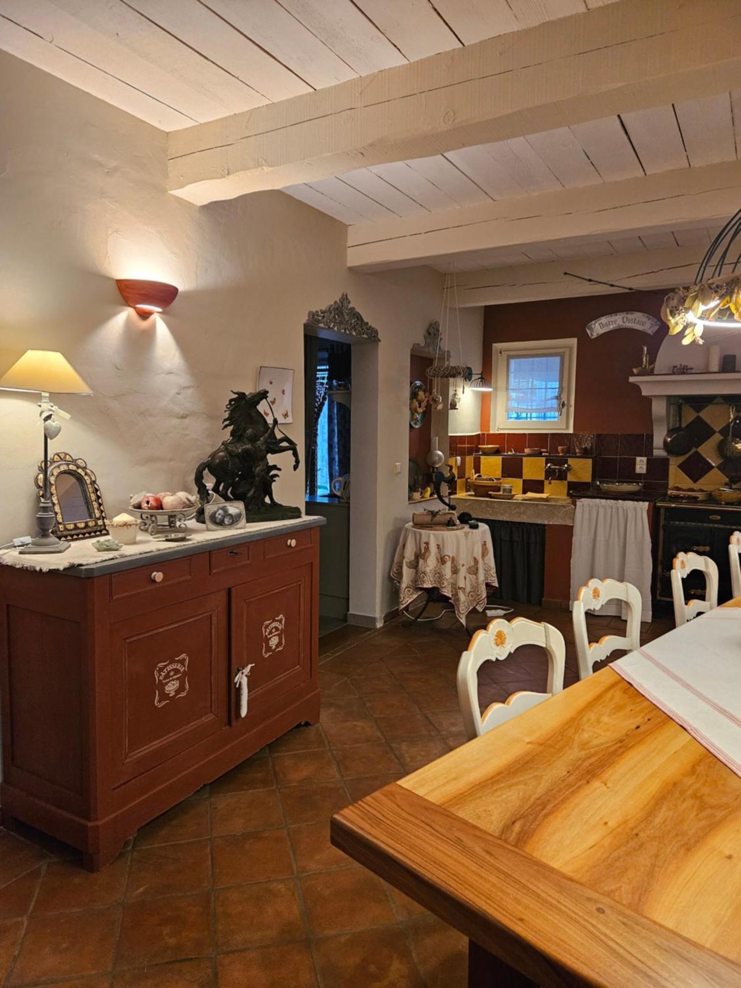 Bed and Breakfast Bastide Des Oliviers Мустье-Сент-Мари Экстерьер фото